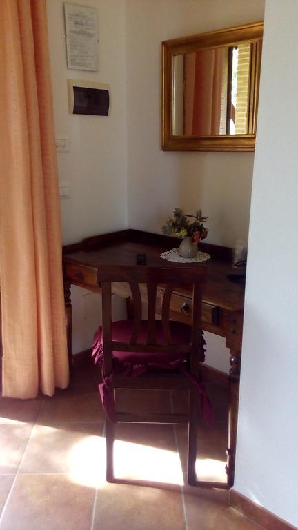 Agriturismo La Chiocciola Poggio Murella ภายนอก รูปภาพ